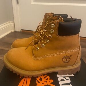 6” timberland boots size 7